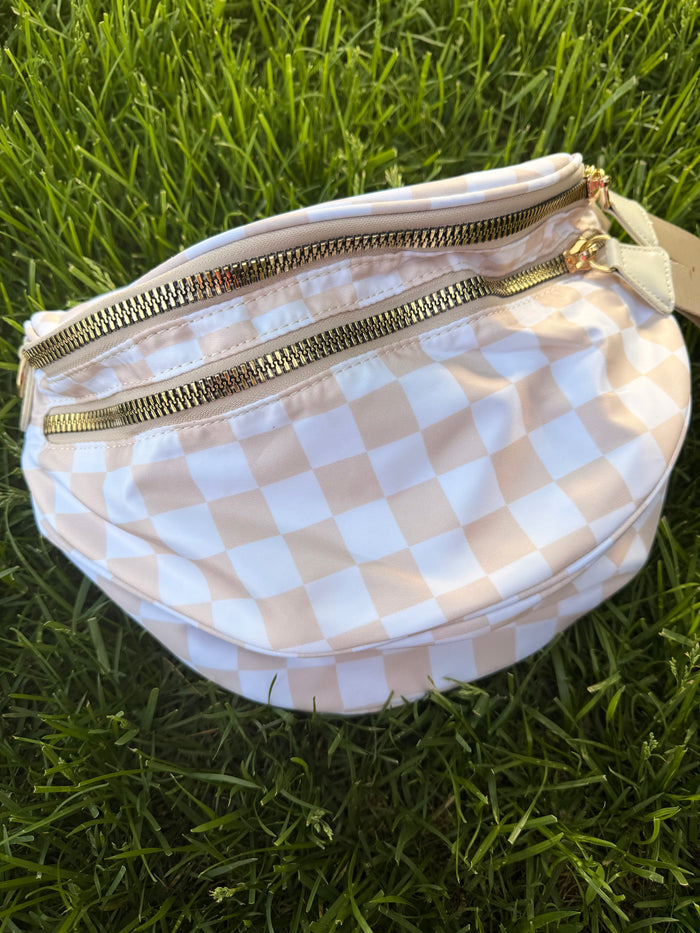 Checkered / Ivory/White