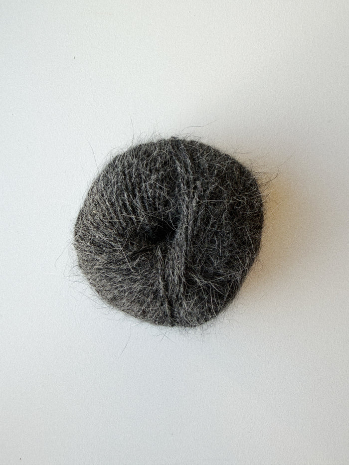 Dark Grey 659