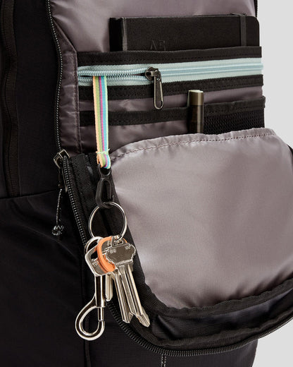 b0789_o4w_axon_everyday_backpack_25l_d_1743630869000
