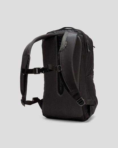 b0789_o4w_axon_everyday_backpack_25l_f_1743630870000