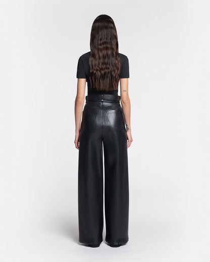 Axton - Cropped t-shirt - Black