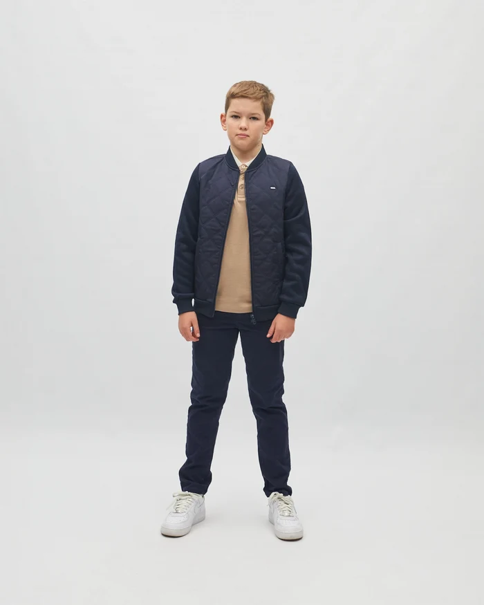 Charlie Hybrid Zip Through