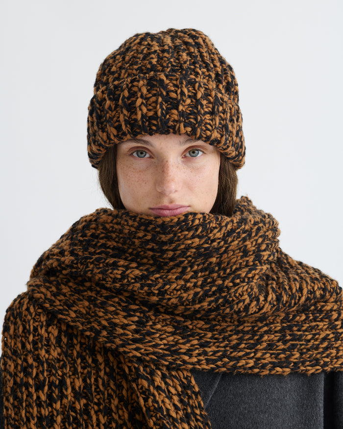 Corey - Beanie hat - Rust/Black