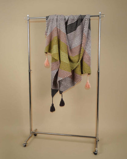 Cozy blanket or scarf by Önling, knitting pattern