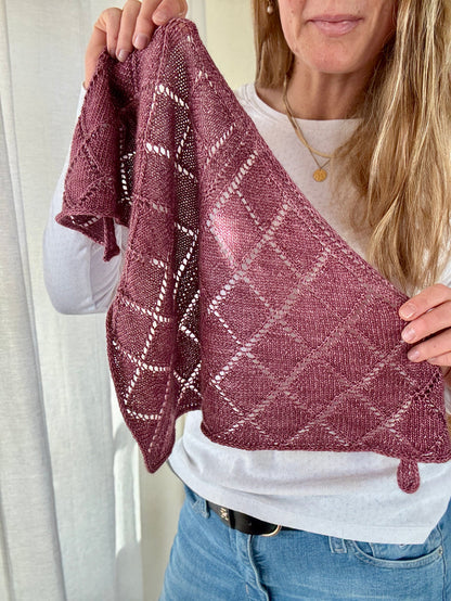 Danish - DiamondLine Scarf