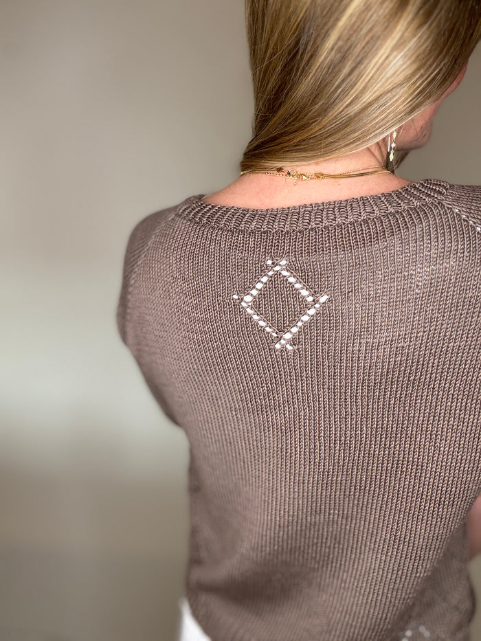 Danish - DiamondLine Tee VNeck