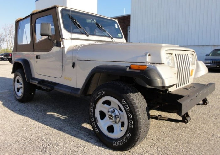 Dodge PV1 Light Pearlstone Basecoat With Reducer Quart (Basecoat Only)