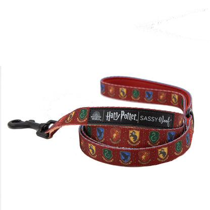 The Sassy Woof Dog Two Piece Bundle - Harry Potter™ features a red leash with a black handle, ideal for pairing with an adjustable harness to support your puppy's growth.