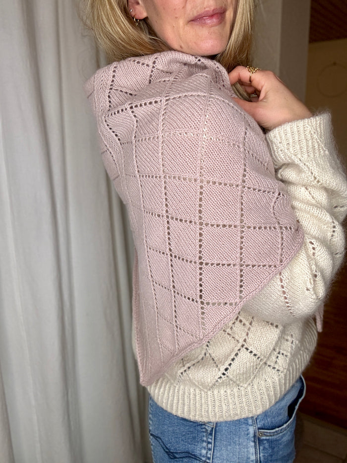 English - DiamondLine Scarf