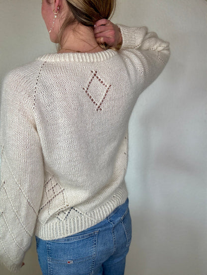English - DiamondLine Sweater VNeck