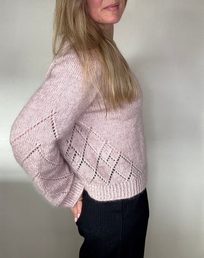 English - DiamondLine Sweater VNeck