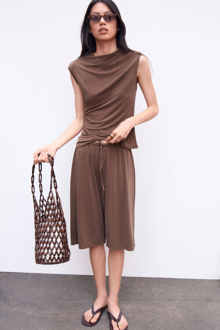 DARK BEIGE