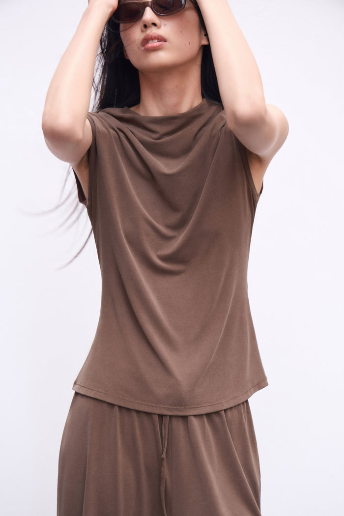 DARK BEIGE