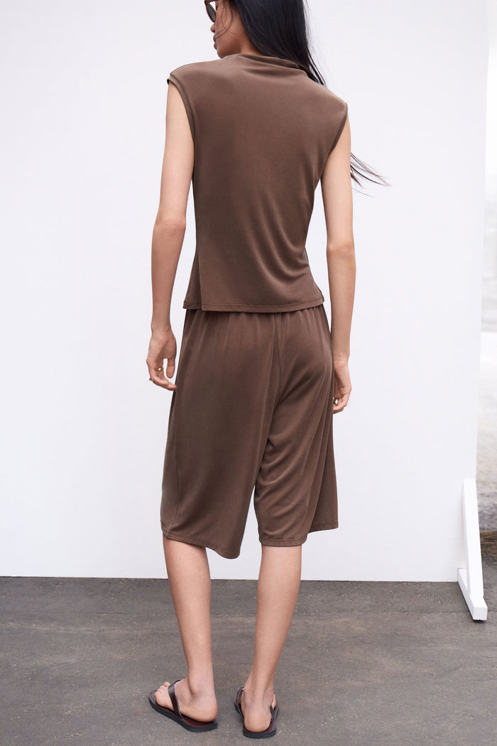 DARK BEIGE