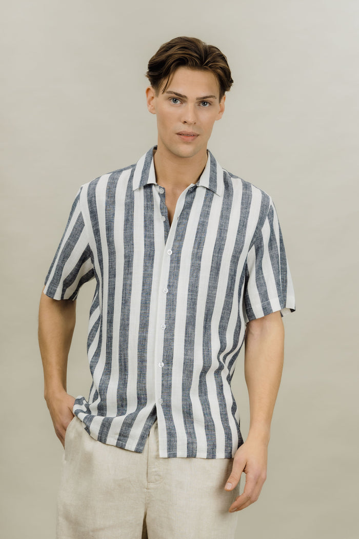 Urban Pioneers Male Folke Shirt SS SS SHIRT DARK NAVY