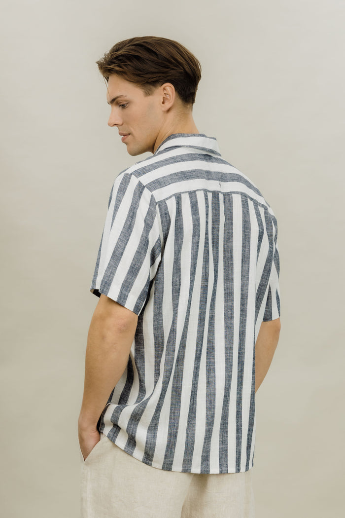 Urban Pioneers Male Folke Shirt SS SS SHIRT DARK NAVY
