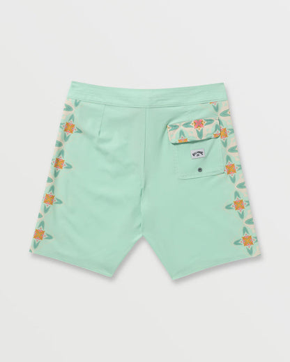 בגד ים | Framelines Pro 19" Boardshorts - Mist Green
