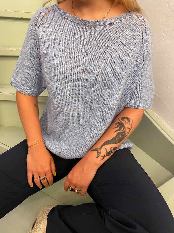 Freja summer T-shirt by Önling, Everyday knitting kit Knitting kits Önling - Katrine Hannibal