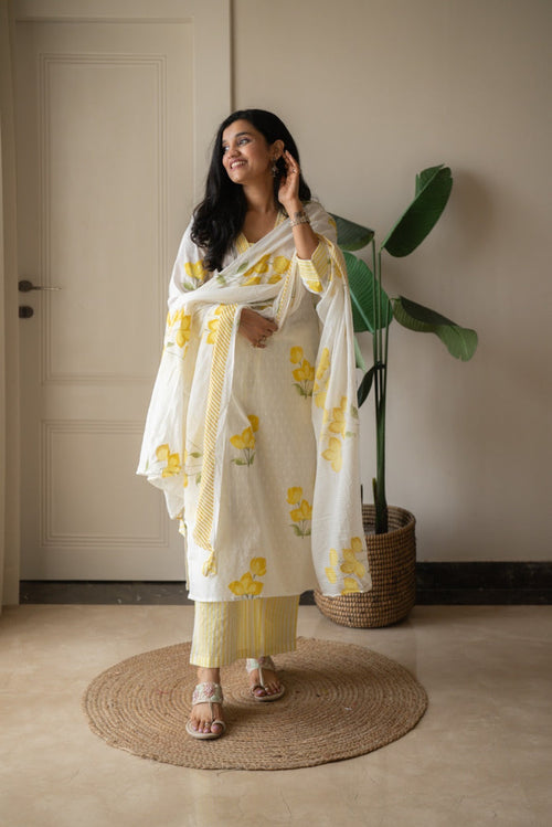 Gusha Cotton Suit- White & Yellow