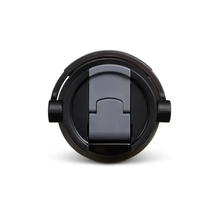 Closed lid of a Igloo Flip ‘n’ Sip Insulated Tumbler 591ml size shown from above on a white background