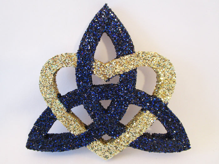 Irish Love Knot Cutout