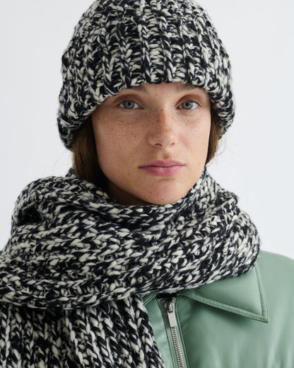 Lance - Wool scarf - Black/White