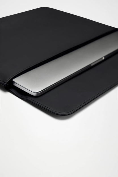 RAINS Laptop Portfolio 13″/14″ Black 0.50L H27 x D0 x W36.50 cm Laptop Case