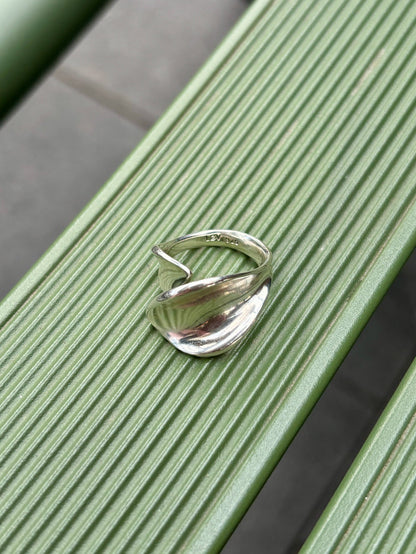 Leaf me on ring