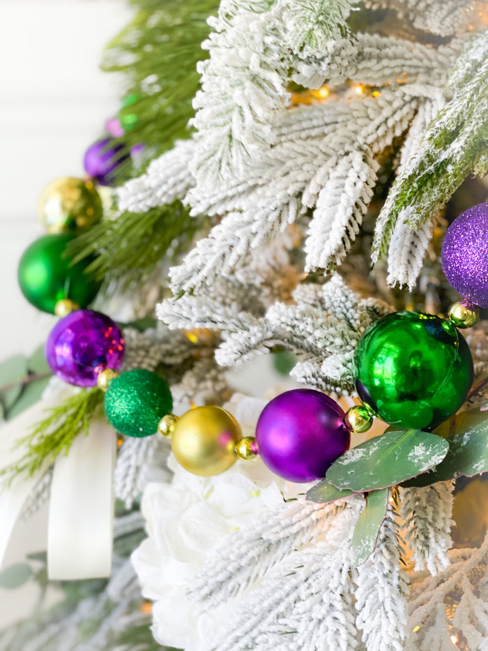 Mardi Gras Ball Garland