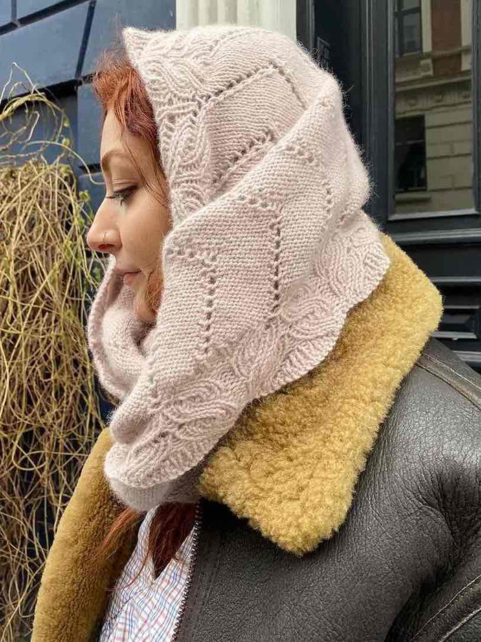 Möbius cowl, No 1 knitting kit