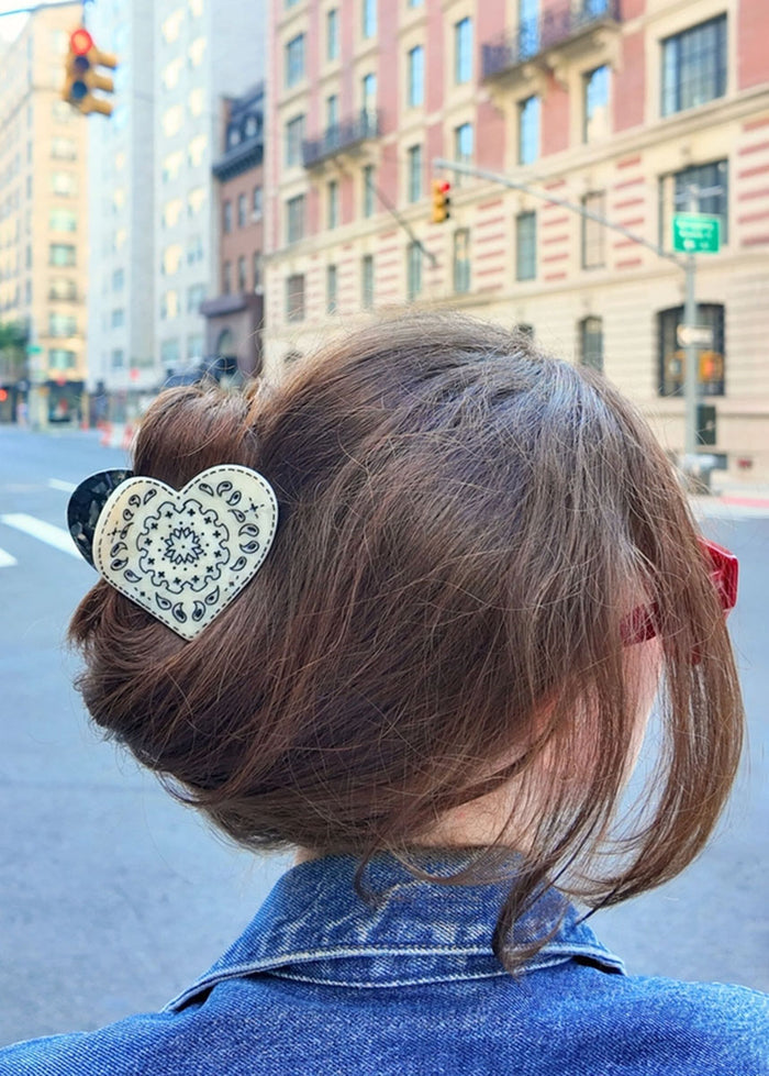 Paisley Heart Claw Clip - Black & White