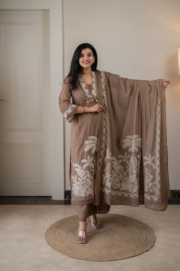 Paro Embroidered Luxe Cotton Set- Brown