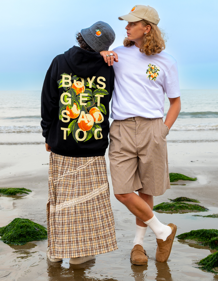 PEACHES HOODY BLACK