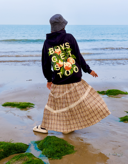 PEACHES HOODY BLACK