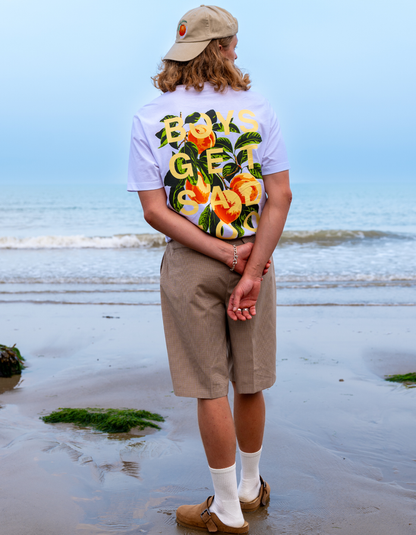 PEACHES WHITE TEE