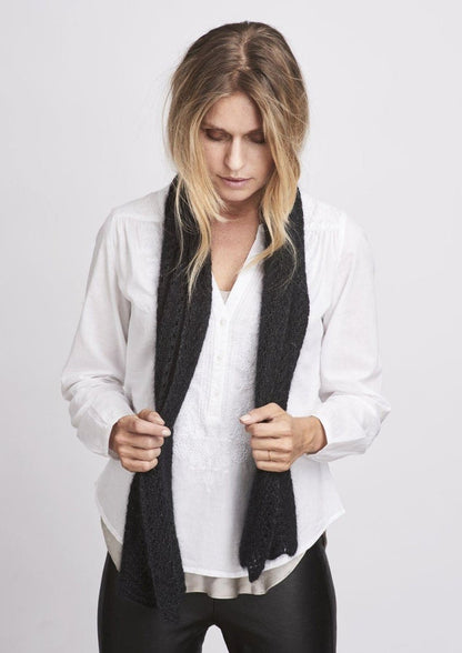 Peacock Scarf by Önling, No 3 knitting kit