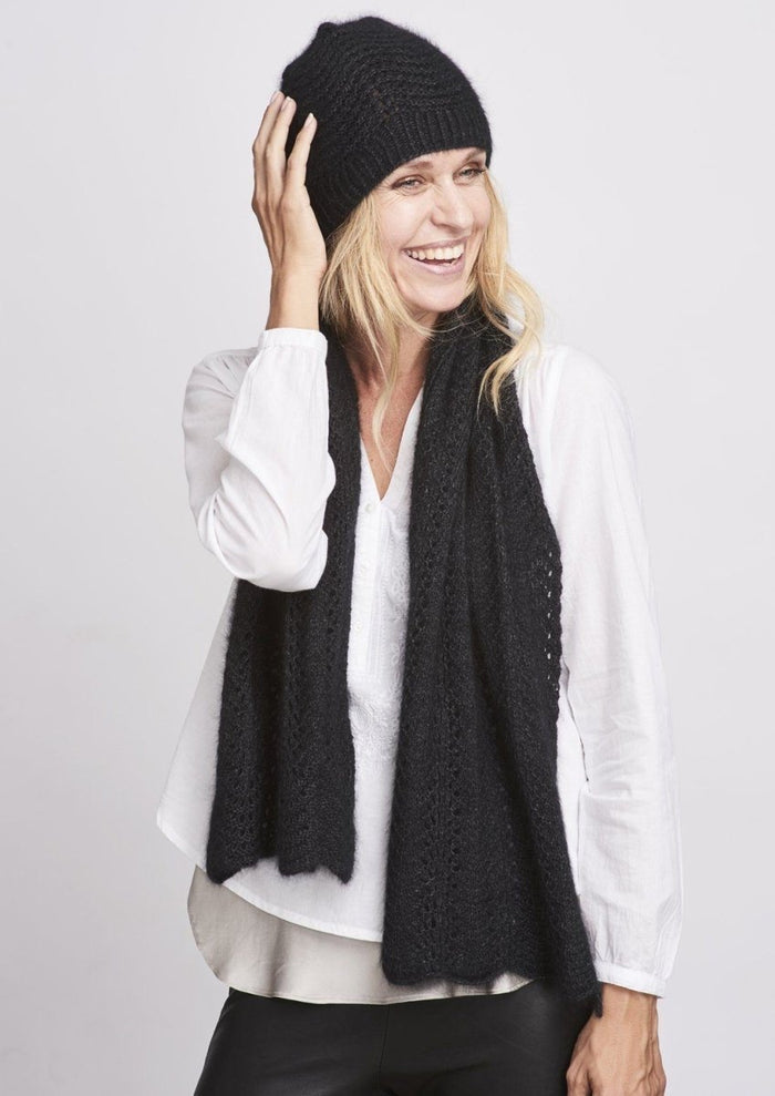 Peacock Scarf by Önling, No 3 knitting kit