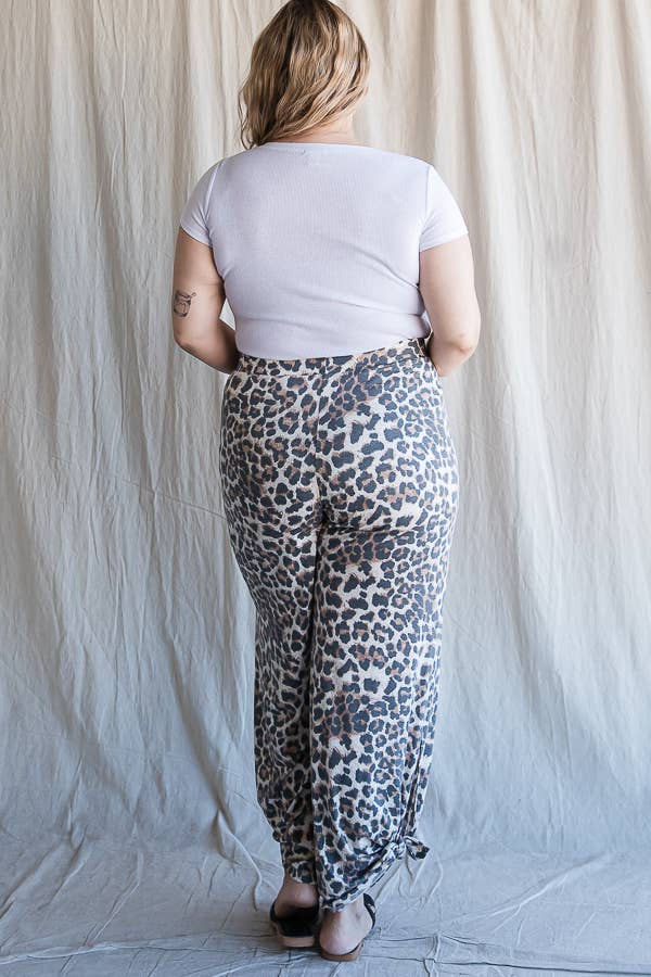 [PLUS SIZE]Leopard Print Side Slit Ankle Tie Pants