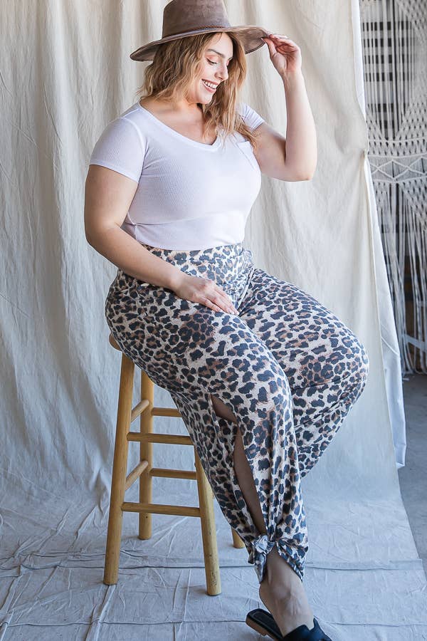 [PLUS SIZE]Leopard Print Side Slit Ankle Tie Pants