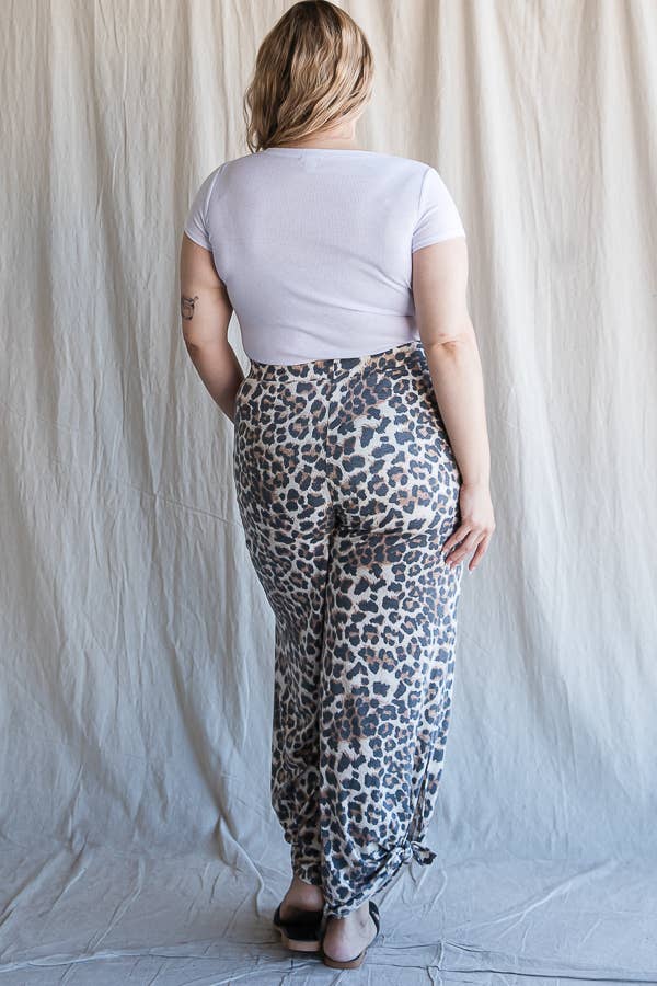 [PLUS SIZE]Leopard Print Side Slit Ankle Tie Pants