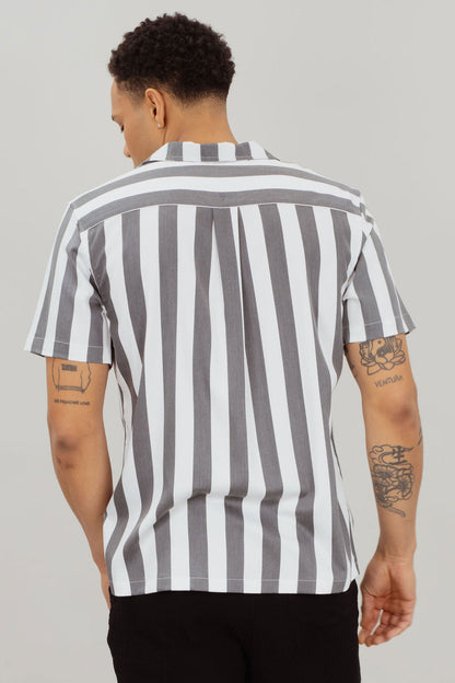 Urban Pioneers Male Rodrigo SS Shirt SS SHIRT GREY
