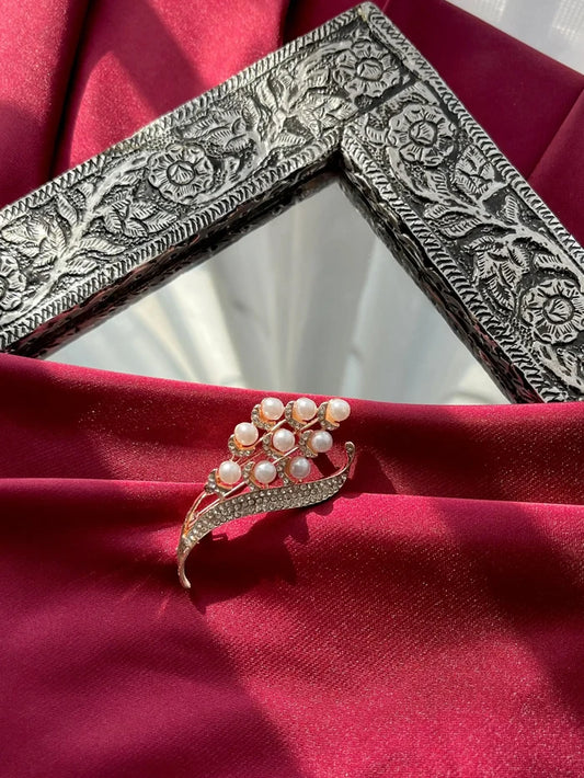 Saari Brooch - Moonbeam