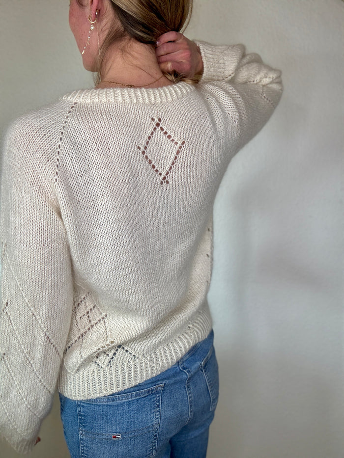 Swedish - DiamondLine Sweater VNeck