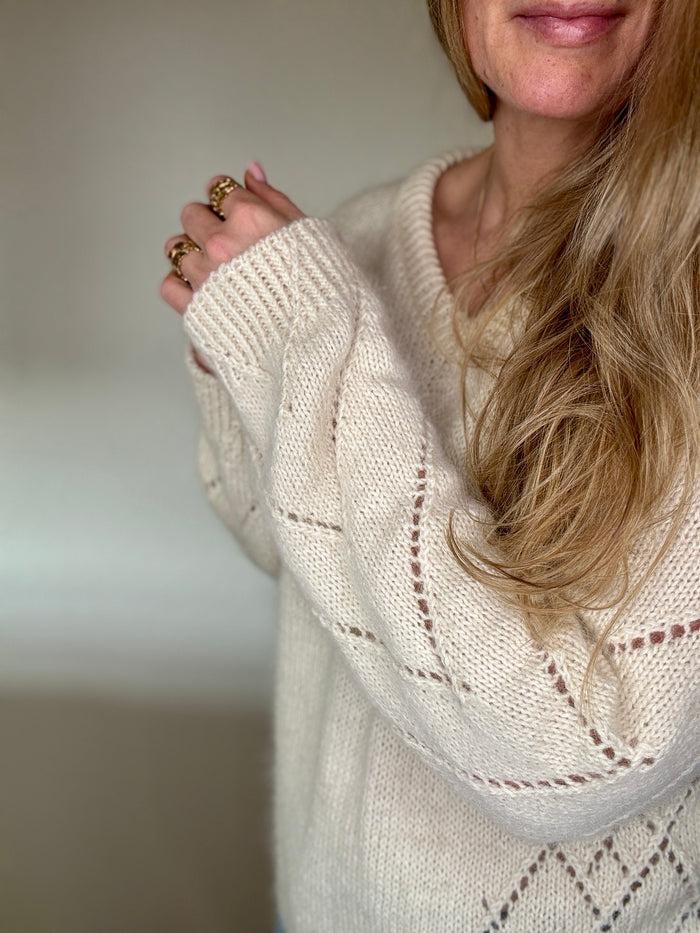 Swedish - DiamondLine Sweater VNeck