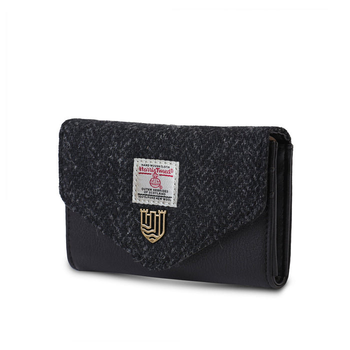 The Small Clasp Wallet