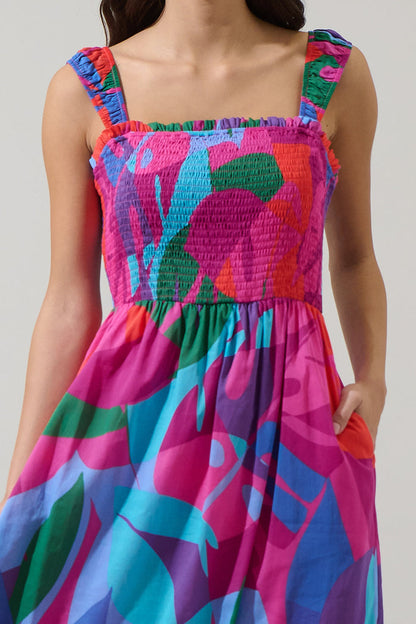 Vemmy Abstract Tayla Smocked Maxi Dress