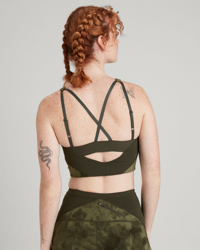 a1717_o7z_wdn_move_womens_crop_top_gre_d_1743630079000