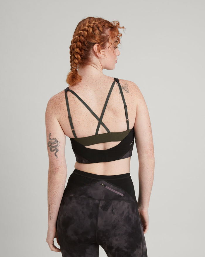 a1717_o7w_wdn_move_womens_crop_top_gr_d_1743630093000
