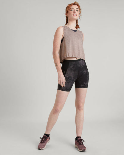 a1724_o7w_wdn_move_womens_6inch_tight_shorts_gr_b_1743630278000
