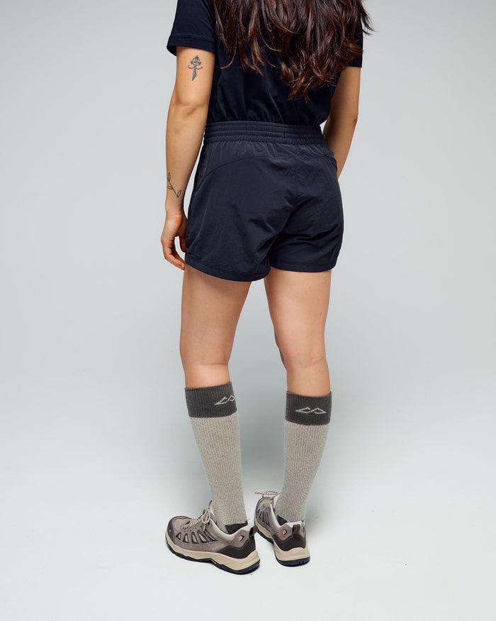 a1449_902_womens_evry_day_4_inch_shorts_c_1768348964000